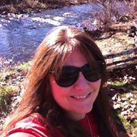 Shelly Roberts Photo 28