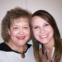 Teresa Lowe Photo 23