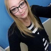Amanda Compton Photo 15