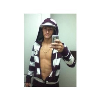 Ryan Newton Photo 21
