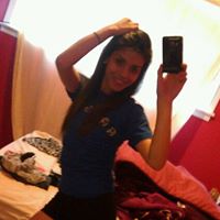 Emilia Robles Photo 4