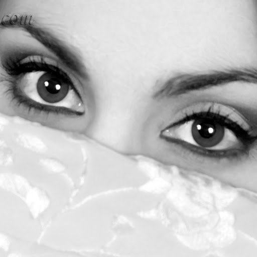 Tania Martin Photo 37