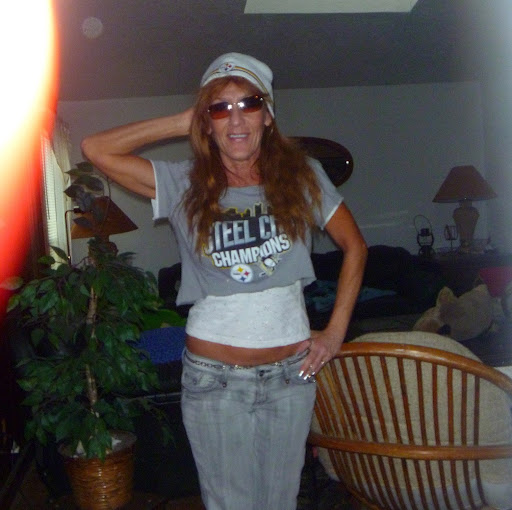 Dorothy Roberts Photo 7