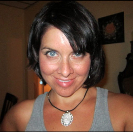 Amy Kearns Photo 38