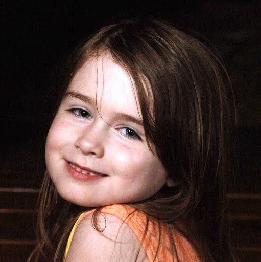 Kristen Jeffries Photo 18
