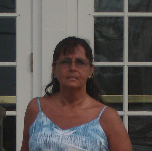 Teri Brown Photo 37