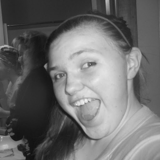 Allison Embrey Photo 3