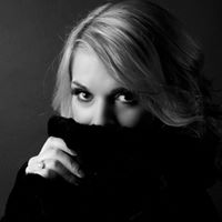 Louise Murphy Photo 15