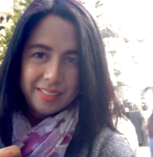 Arlene Flores Photo 10