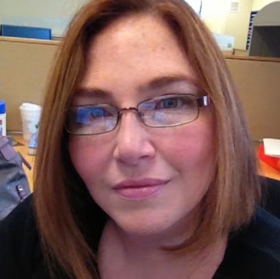 Jennifer Houston Photo 26