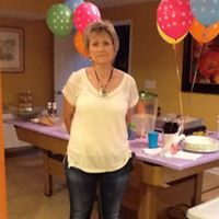 Elizabeth Hager Photo 15