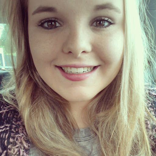 Emily Rush Photo 11