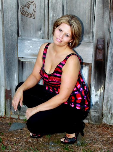 April Turner Photo 5