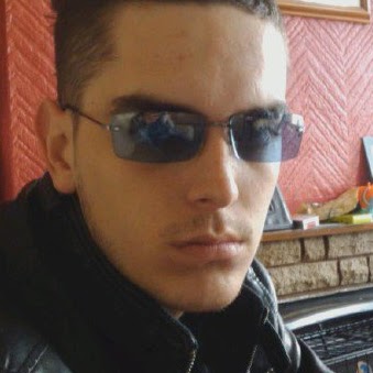 Richard Greaves Photo 25