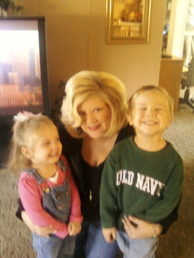 Julie Hembree Photo 19