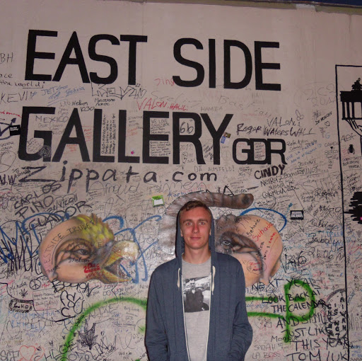 Christopher Slater Photo 21