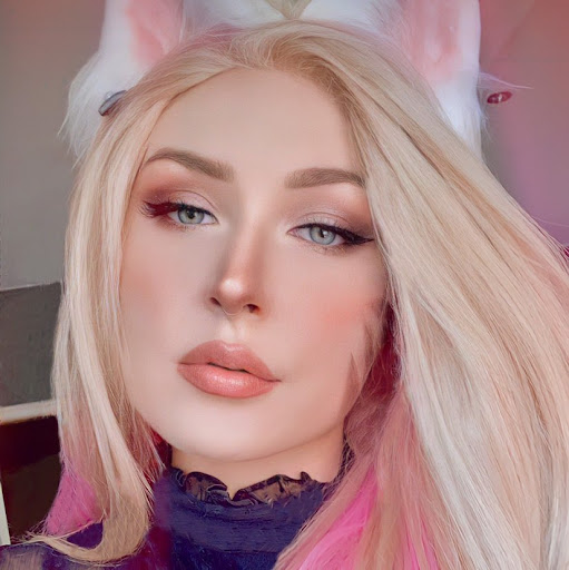 Julia Lewandowski Photo 28