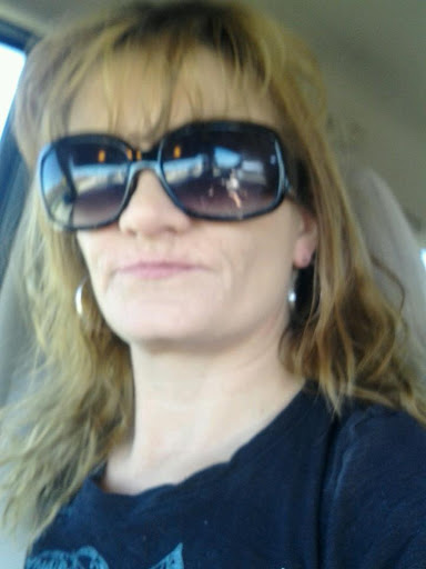 Michelle Lowery Photo 19