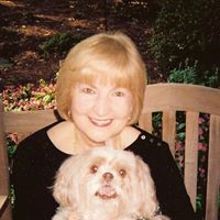 Martha Walls Photo 3