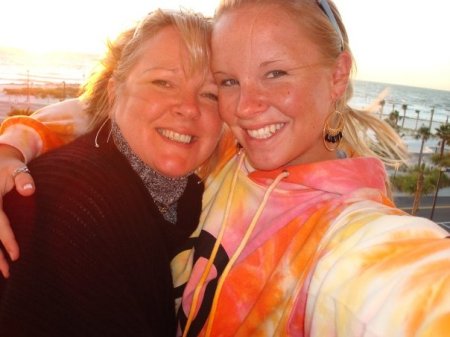 Julie Dunlap Photo 16