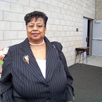 Annie James Photo 34