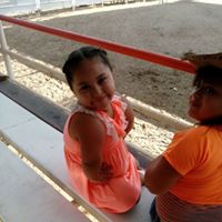 Perla Valenzuela Photo 5