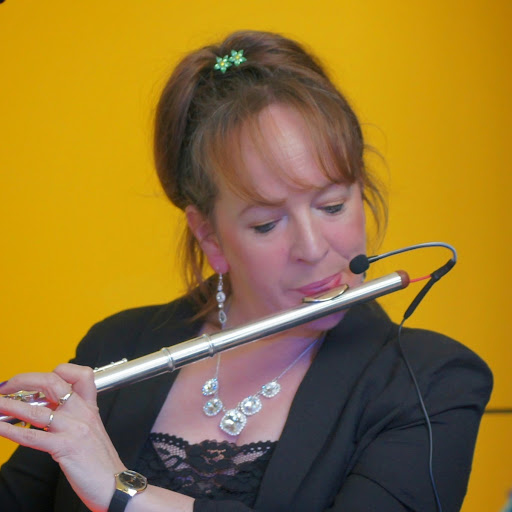 Ann Craig Photo 13