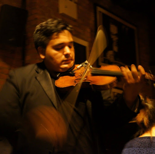 Gabriel Valle Photo 14