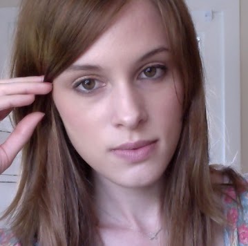 Jennifer March Photo 10