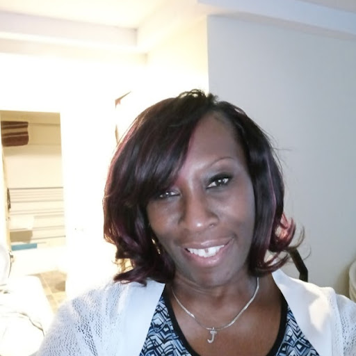 Judy Holmes Photo 36
