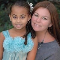 Stacey Larson Photo 27