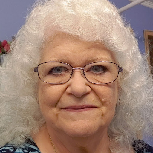 Barbara Hardin Photo 29