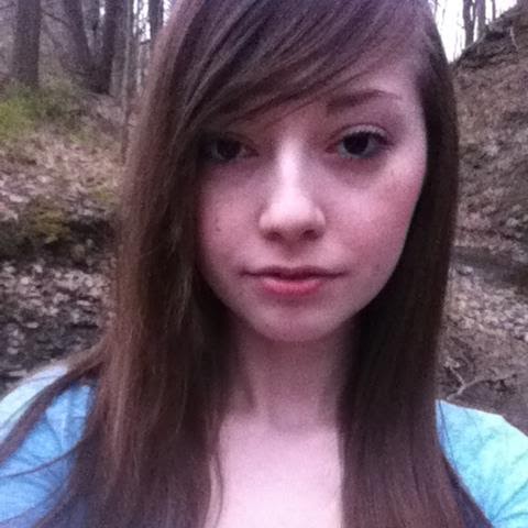 Amanda Brokaw Photo 17