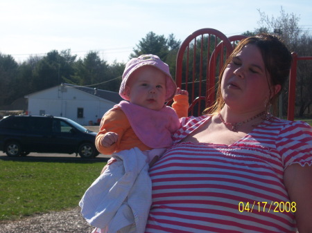 Samantha Miller Photo 23