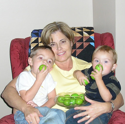 Valerie Nelson Photo 45