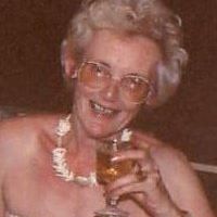 Sheila Cameron Photo 40