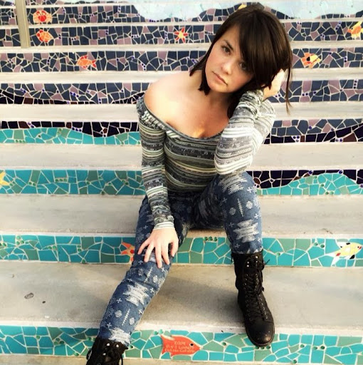 Jessica Walters Photo 32