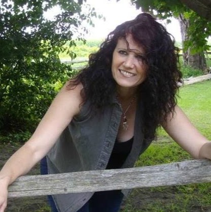 Tina Armstrong Photo 33