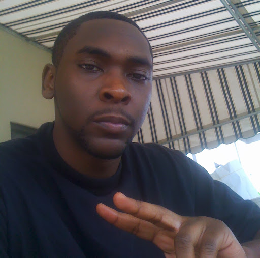 Reggie Davis Photo 9