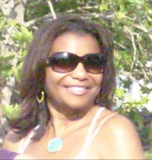 Yvette Taylor Photo 14