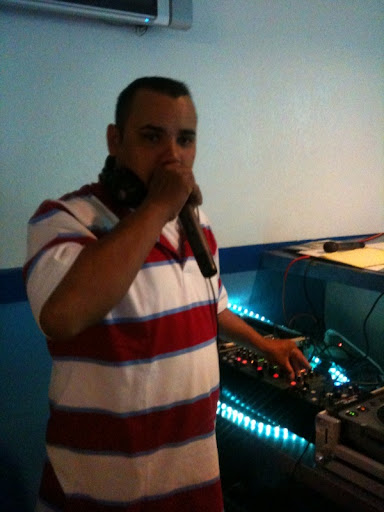 Martin Bernal Photo 23