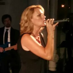 Diane Morrison Photo 30