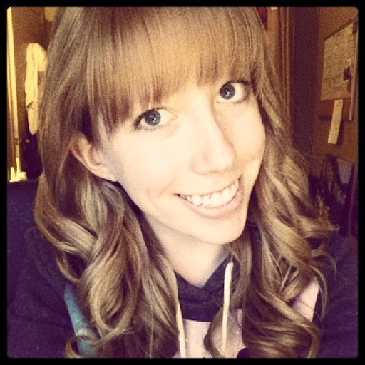 Lisa Holliday Photo 14
