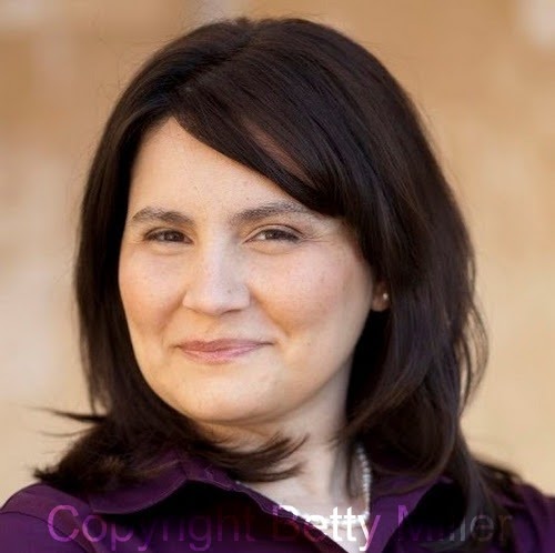 Betty Miller Photo 6