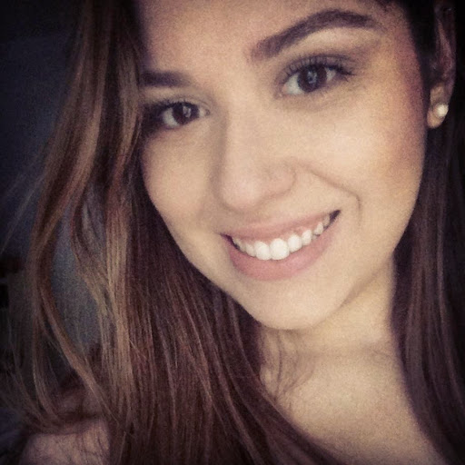 Jennifer Reis Photo 15