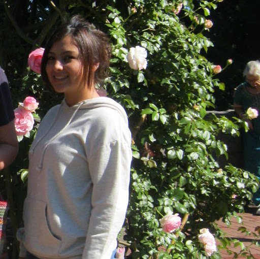Maria Gavilanes Photo 7