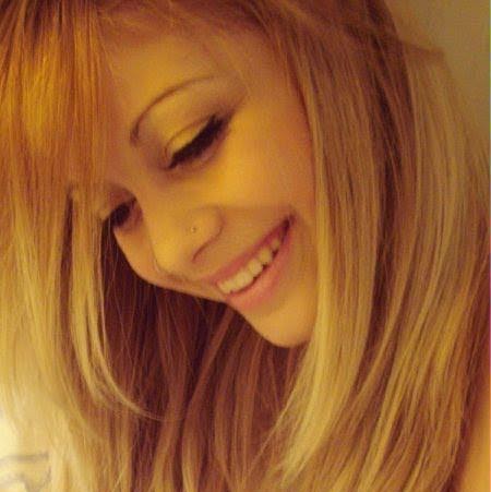 Marie Sanders Photo 22