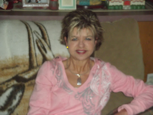 Laura Spivey Photo 37