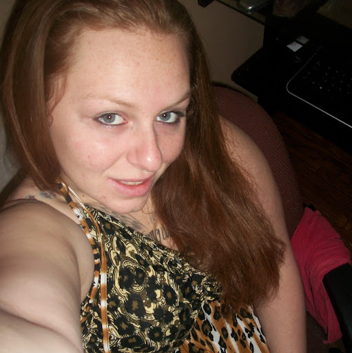 Heather Mullins Photo 33