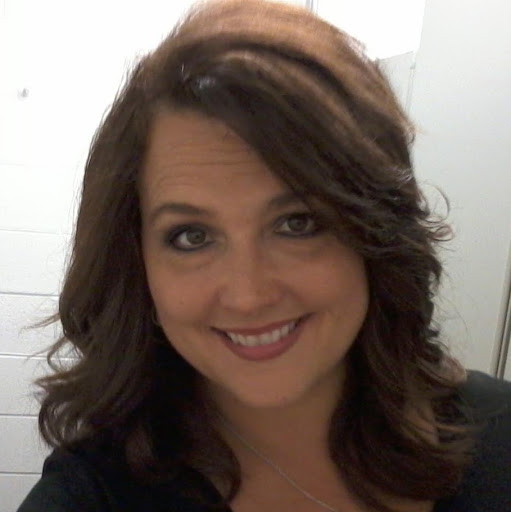 Lisa Bryan Photo 25